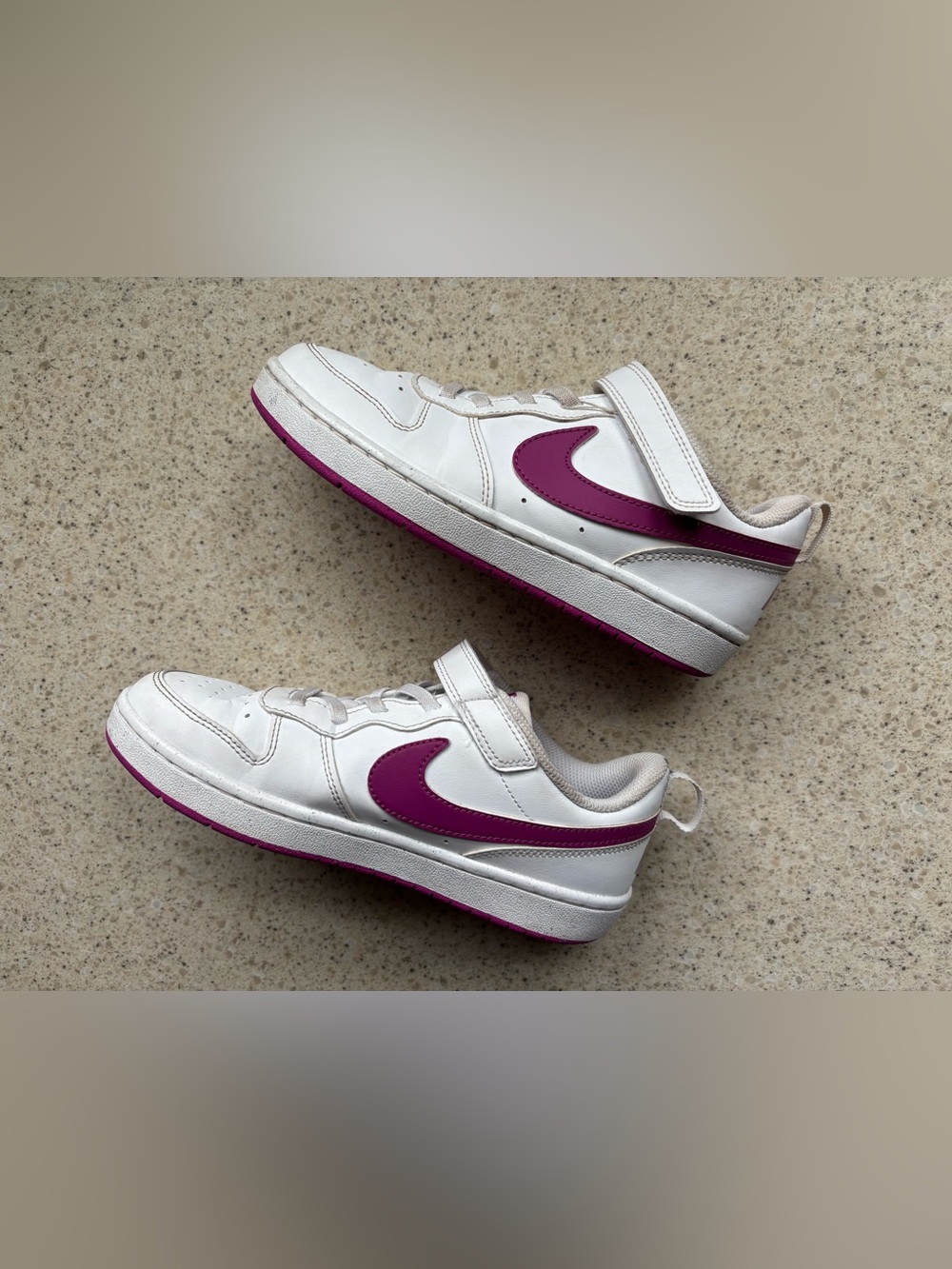 Nike Kids Shoes White & Magenta Low-Top Sneakers in Size 3 Kid Girls